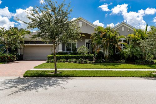 1310 Village Sq, Vero Beach, FL 32966-1250