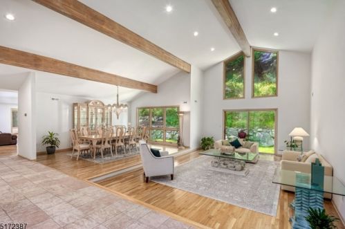 28 Rippling Brook Way, Bernardsville, NJ 07924-2036