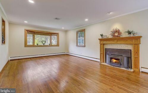 107 Bartholomew Rd, Berwyn PA  19312-1604 exterior