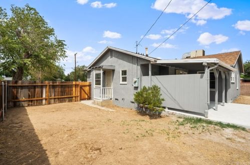 802 Avenue, Lancaster CA 93536 exterior