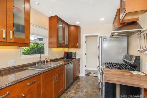 1109 Tulsa St, El Cajon CA  92019-2165 exterior