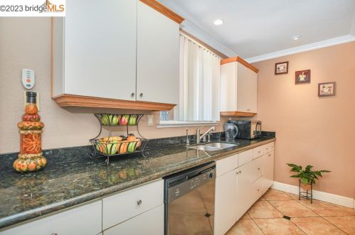1620 Billeci Ave, West Pittsburg, CA 94565-3908