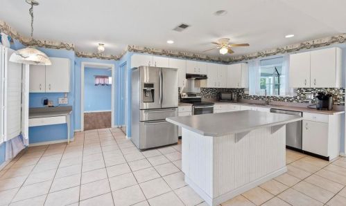 1845 Mango Tree Dr, Edgewater FL 32141-3925 exterior