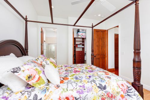 2400 Newbury Ct, West Palm Beach FL  33414-7736 exterior