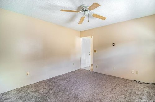 13 Grn St, Waterbury CT  06708-3538 exterior