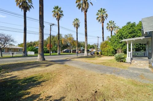 6188 Palm Ave, Riverside CA  92506-2022 exterior