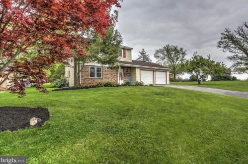 1204 Mill St, Beartown, PA 17555-9386