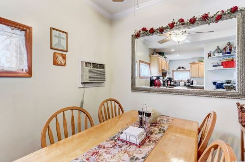 90 Mckee St, Floral Park NY  11001-1618 exterior