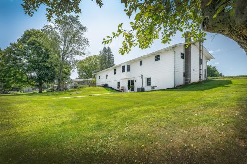 14105 Beckley Rd, Mount Vernon OH 43050-9723 exterior