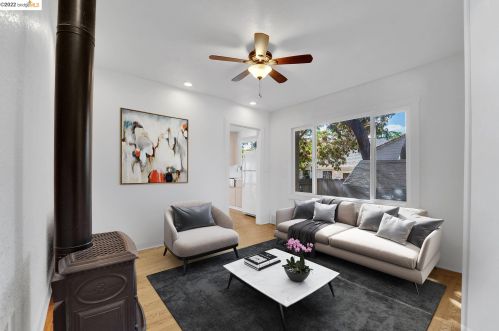 18448 Standish Ave, Hayward CA  94541-1323 exterior