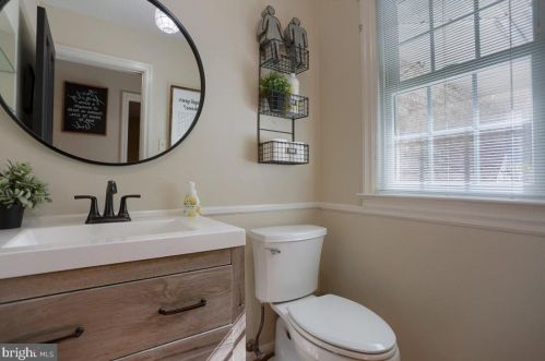 540 Devon Rd, Camp Hill PA  17011-2122 exterior