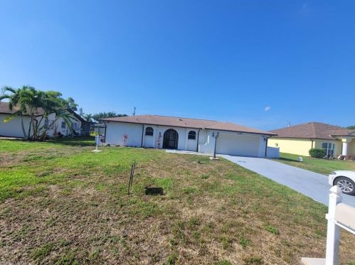 228 31st St, Cape Coral, FL 33904-3471