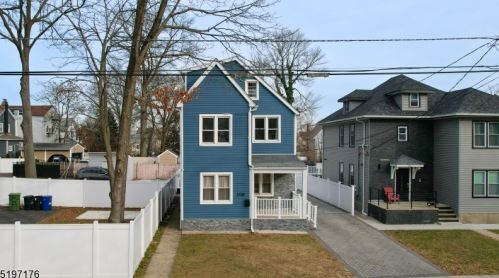 109 Poplar St, Roselle, NJ 07203-1325