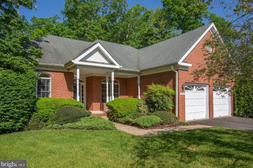 4204 Crooked Stick Ct, Fredericksburg VA  22408-9215 exterior
