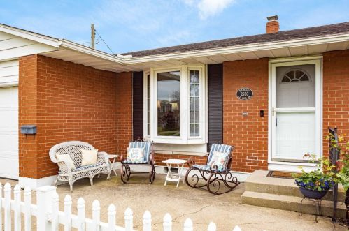 2603 La Rosa Dr, Darbydale, OH 43123-2800
