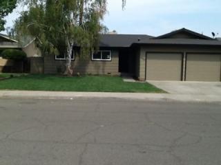 2260 Peace Way, Turlock CA  95382-1651 exterior
