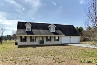 270 County Road 587, Englewood, TN 37329-5187