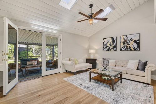 3397 Gardendale Dr, San Jose, CA 95118-1527