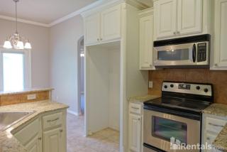 3905 Ashley Ter, Yukon OK  73099-2928 exterior