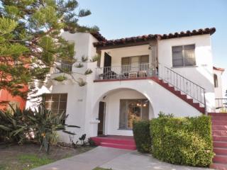 1537 Sherbourne Dr, Los Angeles CA  90035-4407 exterior