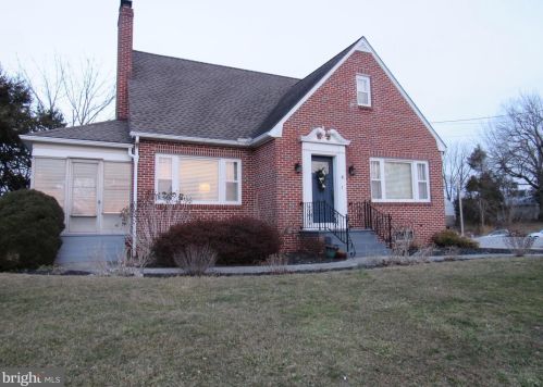 41 Rita Marie Ave, Littlestown, PA 17340-1135