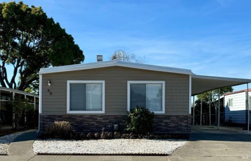 68 Charro Dr, Santa Rosa, CA 95401-9031