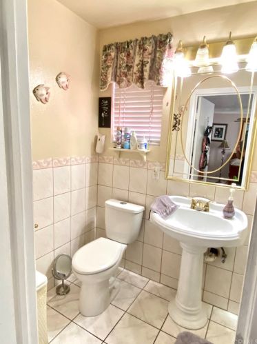 4111 San Luis St, Compton CA  90221-2917 exterior