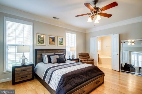 9517 Moonen Bay Ln, Bristow VA  20136-3515 exterior