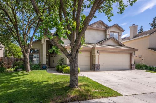 6 Collins Pl, Woodland, CA 95776-9339