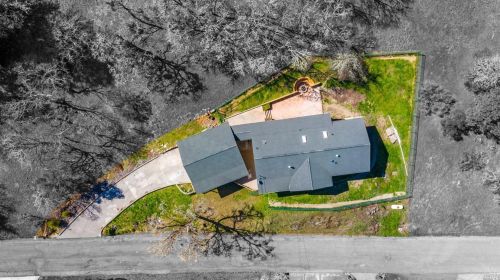 25592 Fairbanks Pl, Willits CA  95490-8910 exterior