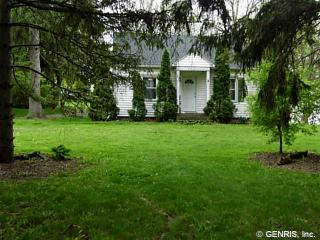27 Wright Rd, Henrietta, NY 14467-9502