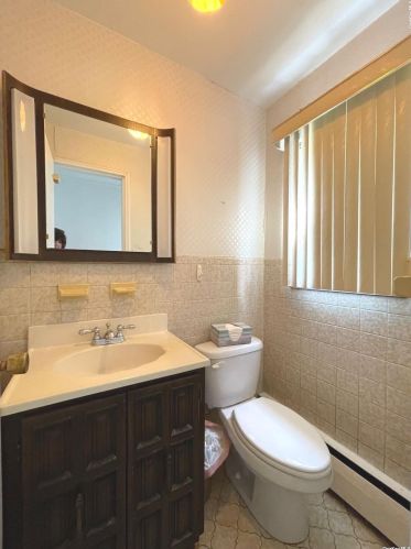 338 Wicks Ave, Babylon NY  11703-1511 exterior