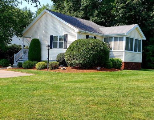 84 Crystal Water Dr, East Bridgewater, MA 02333-2188