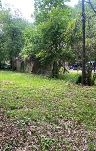 134 Shepard Ave, East Orange, NJ 07018-2816