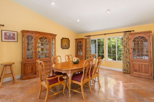 3806 Via Escuda, La Mesa CA 91941-7315 exterior