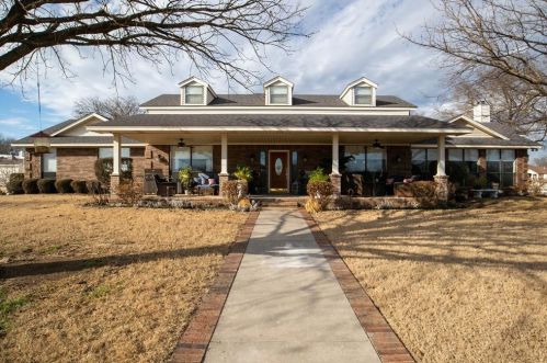 1040 Brush Creek Rd, Argyle TX  76226 exterior