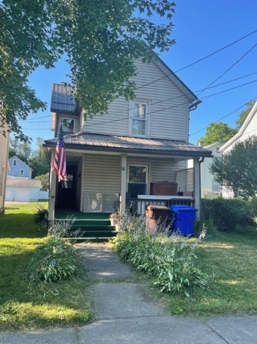 76 Stewart Ave, Greenville, PA 16125-1414