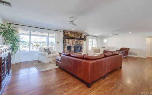 2405 Deland Dr, Alpine, CA 91901-3192