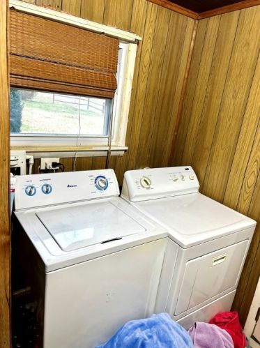 412 Pless Way, Saltsburg PA  15681-8979 exterior