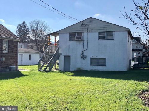 7 2nd St, Highspire PA  17034-1001 exterior