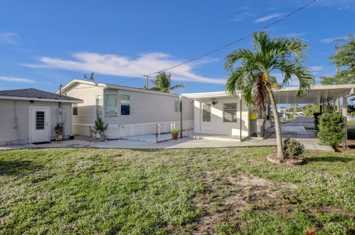 4056 Shady Ln, Boynton Beach, FL 33436-2345