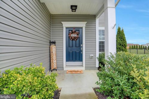 722 Bristol Dr, Upton, PA 17225-8736