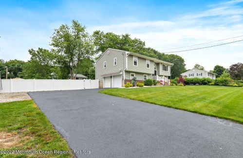 754 Paramount Way, Bricktown, NJ 08724-1161