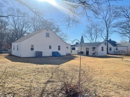 13 Almy St, Warwick RI  02886-3601 exterior