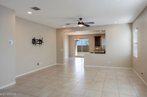 2185 Beverly Pl, Buckeye, AZ 85396-1781
