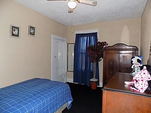 105 St, New Kensington PA  15068-5416 exterior