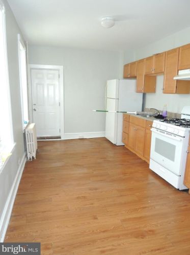 1718 Lancaster Ave, Wilmington, DE 19805-3927