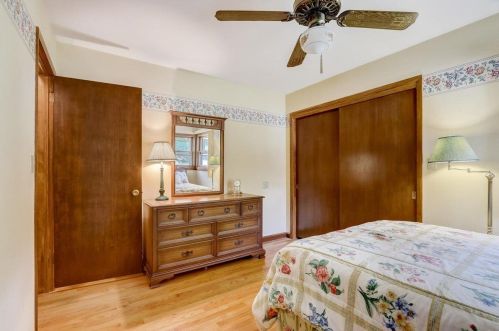 22194 Valley Rd, Waukesha WI  53186-5350 exterior