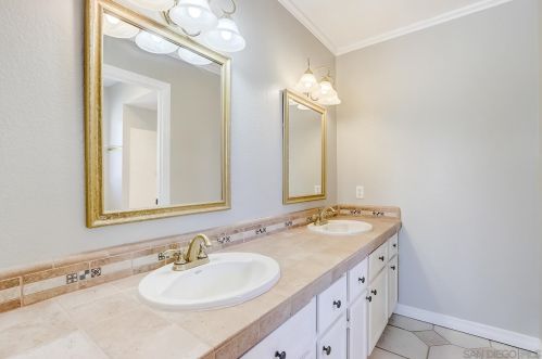 3577 Durham Cir, Oceanside CA  92056-4903 exterior