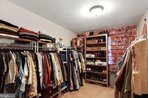 13705 Kerrydale Rd, Woodbridge VA  22193-4710 exterior